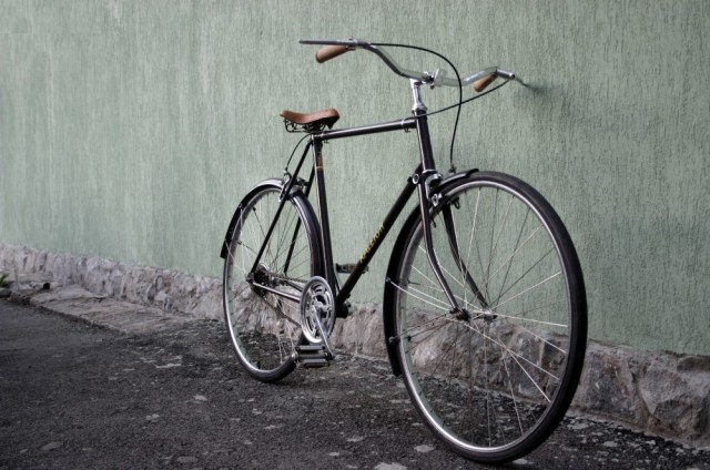 74ab10be7c8140186612e78e2e040e4f-6702279-1000_1000