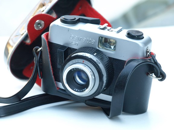 sursa http://www.photoargentique.blogspot.ro/2012/12/beirette-vsn-husa.html