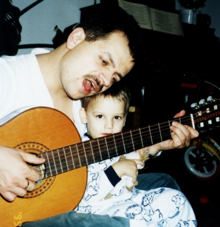 marius cintind cu naum